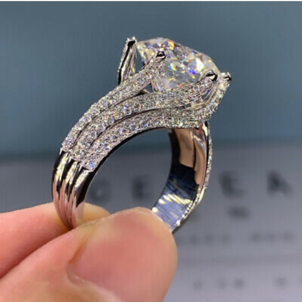 NWT 925 STERLING SILVER LUXURY Diamond RING - Picture 2 of 4